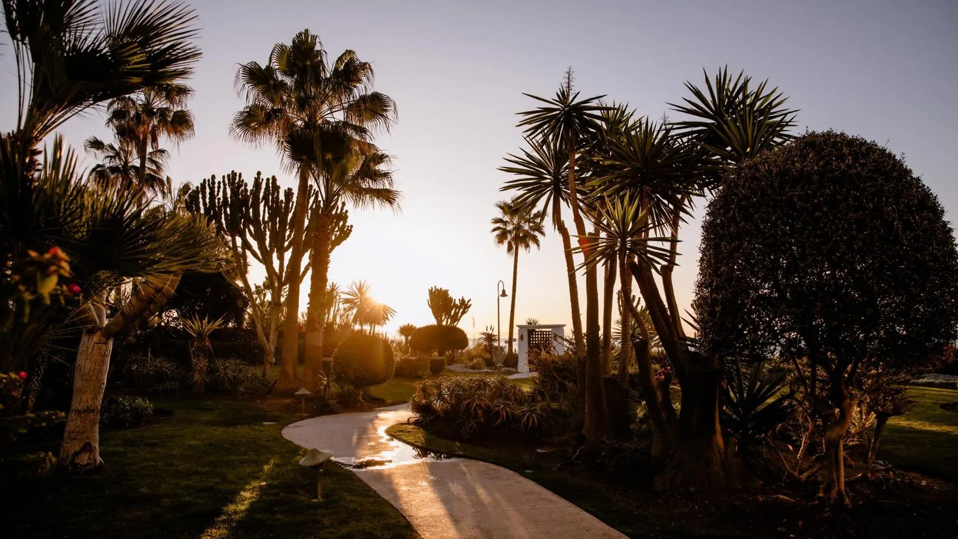 ****  The Flag Hotel Marbella, Estepona Adult Recommended Spanien